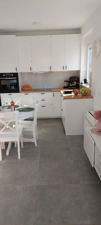 Novi Apartman Franka * Zadar